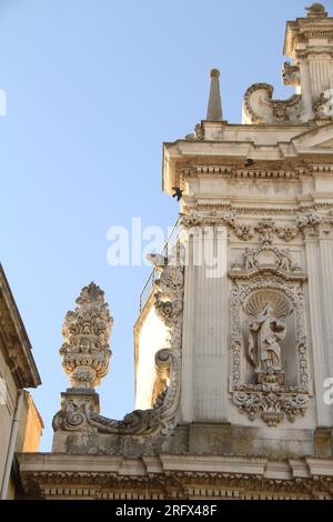 Lecce, Italie. Vue extérieure de l'église Sainte-Marie du Carmel (Chiesa del Carmine) du 18e siècle. Banque D'Images