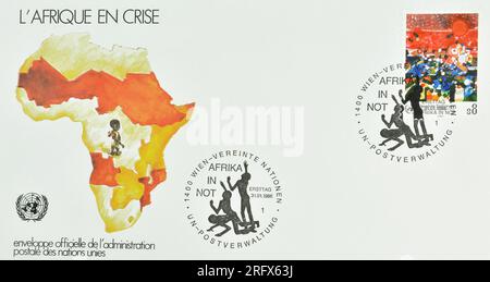 Lettre de présentation du premier jour avec timbre-poste annulé imprimé par les Nations Unies, qui promeut Help to Africa, vers 1986. Banque D'Images