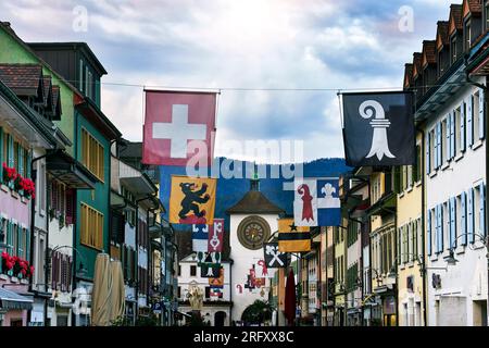 La ville de Laufen est la ville principale dans la vallée du même nom Banque D'Images