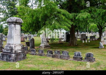 Soirée de fin d'été dans le cimetière Evergreen, Gettysburg Pennsylvanie USA Banque D'Images