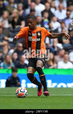 Tottenham Hotspur Stadium, Londres, Royaume-Uni. 6 août 2023. Pré-saison football amical, Tottenham Hotspur contre Shakhtar Donetsk ; Pedrinho de Shakhtar Donetsk crédit : action plus Sports / Alamy Live News Banque D'Images