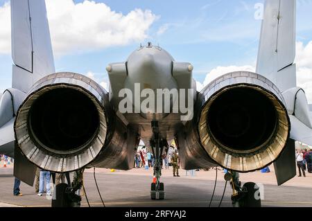 Avion de chasse Sukhoi su-30MKI Flanker de l'armée de l'air indienne avec des tuyaux d'échappement de vectorisation de poussée. Exposé au salon aéronautique RAF Fairford lors de la visite au Royaume-Uni Banque D'Images