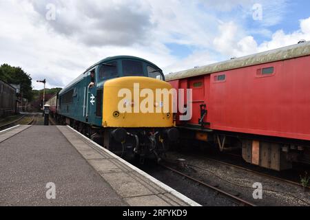 Class 45 no 45041 'Royal Tank Regiment' à Nene Valley Railway le 30 juillet 2023 Banque D'Images