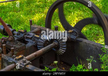 L'un des premiers bâtiments du village, cette maison est un survivant des nombreuses maisons en rondins à une seule pièce construites par les loyalistes le long du fleuve Banque D'Images