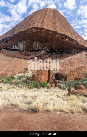 Kuniya Piti sur l'aspect sud-est d'Uluru, Uluru-Kata Tjuta National Park, territoire du Nord, Australie Banque D'Images