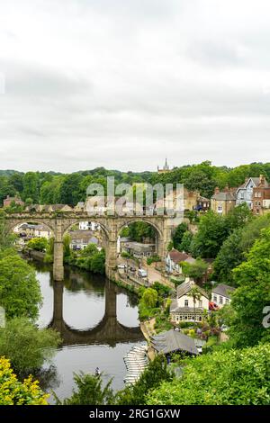 Knaresborough sur la rivière Nidd, Knaresborough, North Yorkshire, Angleterre, Royaume-Uni Banque D'Images