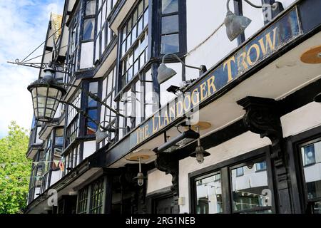 Llandoger Trow Pub, datant de 1664, Kings Street, Bristol. Banque D'Images