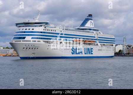 Helsinki / Finlande - 28 JUILLET 2023. Le MV Silja Symphony, exploité par Silja Line, arrive au port d'Helsinki. Banque D'Images