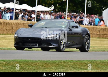 Patrick Blakeney-Edwards, Edward Morris, Edward Norfolk, Ferrari Roma S-A coupé, Supercar Run, une occasion de voir, d'entendre et de se rapprocher de la Wor Banque D'Images