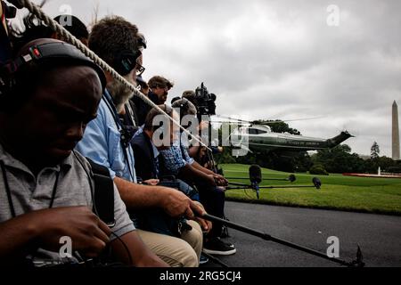 Washington, États-Unis. 07 août 2023. Le président Joe Biden revient à la Maison Blanche à Marine One le 7 août 2023 à Washington, DC. Le président a passé le week-end dans sa maison de vacances à Rehoboth Beach, Delaware. (Photo de Samuel Corum/Sipa USA) crédit : SIPA USA/Alamy Live News Banque D'Images