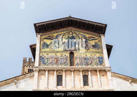 Italie, Toscane, Lucques, Basilique de San Frediano Banque D'Images