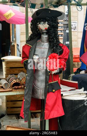 Costume exposé au Hebden Bridge Steampunk Weekend 2023. Banque D'Images