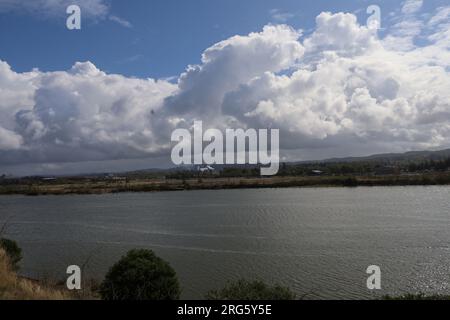 10-10-2021: Aberdeen, Washington: Vue sur la baie, et les industries Banque D'Images