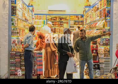 Istanbul, Turquie, Türkiye. À l'intérieur du Grand Bazar, magasin d'aliments de santé. Banque D'Images