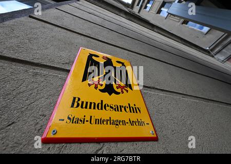 Berlin, Allemagne. 07 août 2023. L'entrée des archives documentaires de la Stasi dans l'ancien siège de la Stasi. Crédit : Soeren Stache/dpa/Alamy Live News Banque D'Images