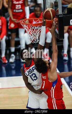 7 août 2023 : le centre américain Jaren Jackson Jr. (13 ans) bloque un tir de l'attaquant portoricain George Conditt IV (1 ans) lors de la première moitié du USA Basketball Showcase mettant en vedette les USA vs Puerto Rico à la T-Mobile Arena le 7 août 2023 à Las Vegas, NV. Christopher Trim/CSM. Banque D'Images