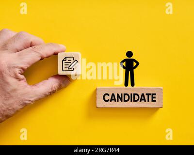 Offre d'emploi d'entreprise. Proposition de contrat d'un employeur à un candidat à un emploi. Concept d'emploi et de recrutement. Banque D'Images