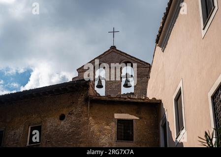 Extérieur et intérieur de l'église Saint-Étienne ronde à Rome, Italie Banque D'Images