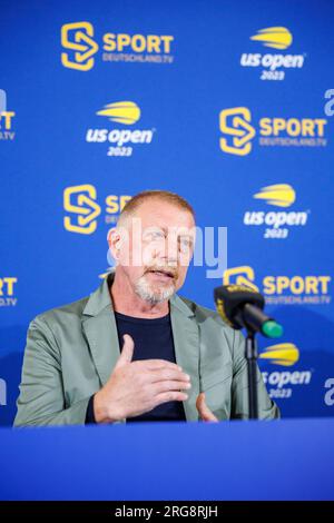 Munich, Allemagne. 08 août 2023. Tennis, tournée médiatique avec des experts et commentateurs pour la diffusion de l'US Open 2023 à New York par Sportdeutschland.TV : Boris Becker, ancien joueur de tennis allemand, intervient lors de la conférence de presse. Crédit : Matthias Balk/dpa/Alamy Live News Banque D'Images