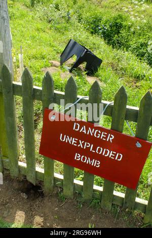 Newark Air Museum, Newark on Trent, Nottinghamshire -- avis WW2, danger bombe non explosée. Banque D'Images