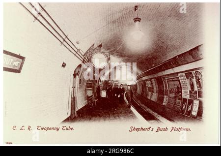 Station de métro Shepherds Bush, scène de la plate-forme. Banque D'Images