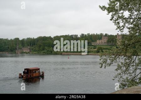 Paysage de vue sur la rivière depuis le pont des espions de Glienecke à Potsdam Brandebourg Allemagne Banque D'Images