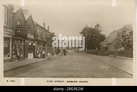 High Street, Woburn Sands, Milton Keynes, Wavendon, Buckinghamshire, Angleterre. Banque D'Images