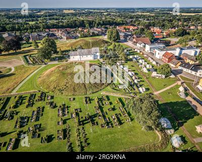 Viking Age Jelling inhumation monticules panorama, Danemark Banque D'Images