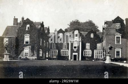 Christchurch Mansion, une importante demeure en brique Tudor construite à Ipswich, Suffolk par Edmund Withypoll vers 1548-50. Banque D'Images