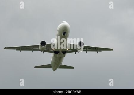 Zurich, Suisse, le 10 mai 2023 HB-IJP compagnies aériennes internationales suisses Airbus A320-214 décolle de la piste 32 Banque D'Images