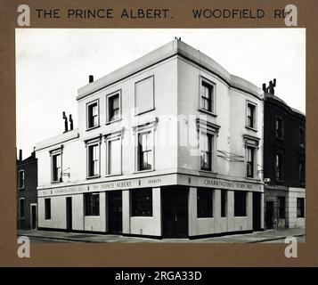 Photographie de Prince Albert pH, Westbourne Park, Londres. Le côté principal de l'imprimé (illustré ici) représente : coin sur la vue du pub. Le verso de l'imprimé (disponible sur demande) détails: Rien pour le Prince Albert, Westbourne Park, Londres W9 2BE. En juillet 2018 . Ce pub est fermé en permanence. Converti en appartements en 2004 suite à des conversions à l'étage en 2001 Banque D'Images