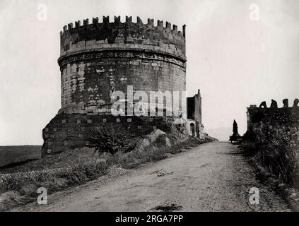 Photographie vintage du 19th siècle : tombe de Cecilia Metella, le long de la voie Appienne, Rome, Italie Banque D'Images