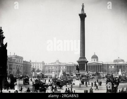 Photographie d'époque du 19th siècle : Trafalgar Square, Nelson's Column, National Gallery, Londres, cheval tiré et trafic piétonnier. Banque D'Images