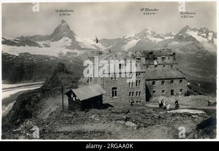 Le sommet de Gornergrat avec vue sur le Cervin (Mont Cervin), Rothorn et Dent Blanche - Suisse. Banque D'Images