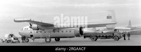 Forca Aerea Portuguesa (Armée de l'air portugaise) - Nord 2502B Noratlas FAP 6413 (msn 148-1, numéro de ligne B-1) à l'aéroport de Cardiff-Rhoose. Banque D'Images