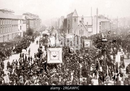 12 juillet mars, ordre d'Orange, Shaftesbury Square, Belfast, c.1890's Banque D'Images