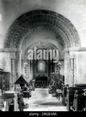 Intérieur de l'église St Mary et St David, une église paroissiale anglicane de Kilpeck, Herefordshire. Banque D'Images