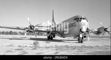 (Ex California Air National Guard) – Boeing KC-97G-145-BO Stratofreighter O-30272 (msn 17054, 53-0272), au Milestones of Flight Museum (qui est maintenant fermé), General William J. Fox Airfield, Lancaster, Californie. Banque D'Images