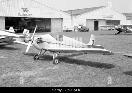 Druine D.31 G-ASAM turbulent (msn PFA 595), à l'aérodrome de Redhill, à l'extérieur du hangar du Tiger Club en mai 1969. Banque D'Images