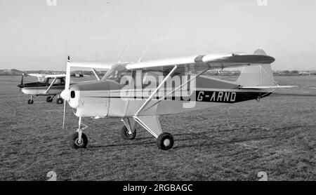 Piper PA-22-108 Colt G-ARND (msn 22-8484), à Woodvale en mars 1978. Banque D'Images