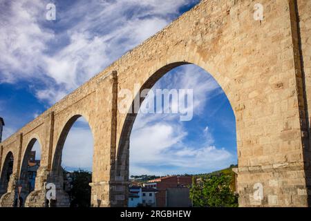 Aqueduc de Los Arcos de style Renaissance à Teruel, Aragon, Espagne Banque D'Images