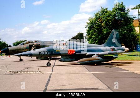 Koninklijke Luchtmacht - Northrop NF-5A K-3030 (msn 3030), du 313 Escadron de la RAF Waddington, le 2 août 1986. (Koninklijke Luchtmacht - Royal Netherlands Air Force). Banque D'Images