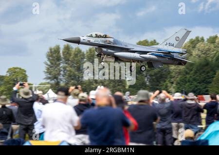 Royal Netherlands Air Force - General Dynamics F-16AM Fighting Falcon, arrivant à la RAF Fairford pour le Royal International Air Tattoo 2023. Banque D'Images