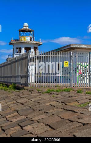 Phare de Leith West Breakwater, Édimbourg, Écosse, Royaume-Uni Banque D'Images