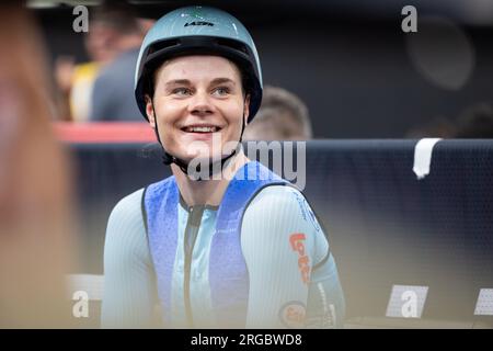 Glasgow, Royaume-Uni. 08 août 2023. La Belge Lotte Kopecky photographiée avant la course de points Elite féminine aux Championnats du monde de cyclisme UCI, à Glasgow, en Écosse, le mardi 08 août 2023. UCI organise les mondes avec toutes les disciplines cyclistes, cyclisme sur route, cyclisme en salle, VTT, course BMX, paracyclisme sur route et paracyclisme intérieur, à Glasgow du 03 au 13 août. BELGA PHOTO DAVID PINTENS crédit : Belga News Agency/Alamy Live News Banque D'Images