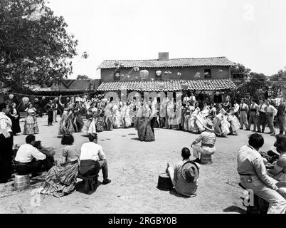 Scène de danse, sur le plateau du film, 'Devil on Horseback', Grand National films, 1937 Banque D'Images