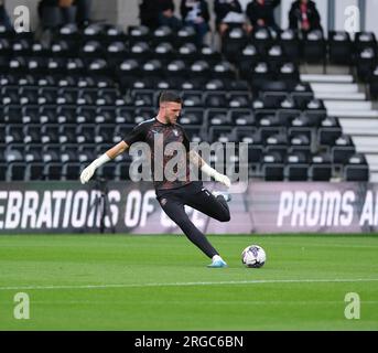 Pride Park, Derby, Derbyshire, Royaume-Uni. 8 août 2023. EFL Carabao Cup football, Derby County contre Blackpool ; Richard O'Donnell de Blackpool pendant l'échauffement d'avant-match crédit : action plus Sports/Alamy Live News Banque D'Images