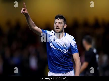 Ashley Nadesan de Gillingham célèbre avoir marqué le but d’ouverture lors du match de première ronde de la coupe Carabao au Priestfield Stadium, à Gillingham. Date de la photo : mardi 8 août 2023. Banque D'Images