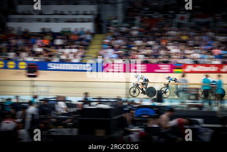 Glasgow, Royaume-Uni. 08 août 2023. La Belge Lotte Kopecky photographiée en action lors de la Women's Elite points Race aux Championnats du monde de cyclisme UCI, à Glasgow, en Écosse, le mardi 08 août 2023. UCI organise les mondes avec toutes les disciplines cyclistes, cyclisme sur route, cyclisme en salle, VTT, course BMX, paracyclisme sur route et paracyclisme intérieur, à Glasgow du 03 au 13 août. BELGA PHOTO DAVID PINTENS crédit : Belga News Agency/Alamy Live News Banque D'Images