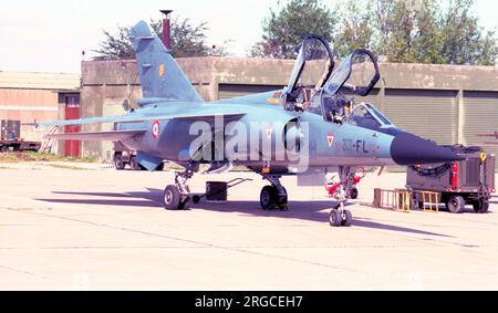 Armee de l'Air - Dassault Mirage F.1B 520 - 33-FL (msn 520), d'Escadron de chasse 01-033, à la base eyrienne 112 Reims-Champagne le 14 septembre 1997. (Armée de l'Air - Force aérienne française). Banque D'Images